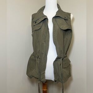 Princess Vera Wang Large Green Zipper Vest